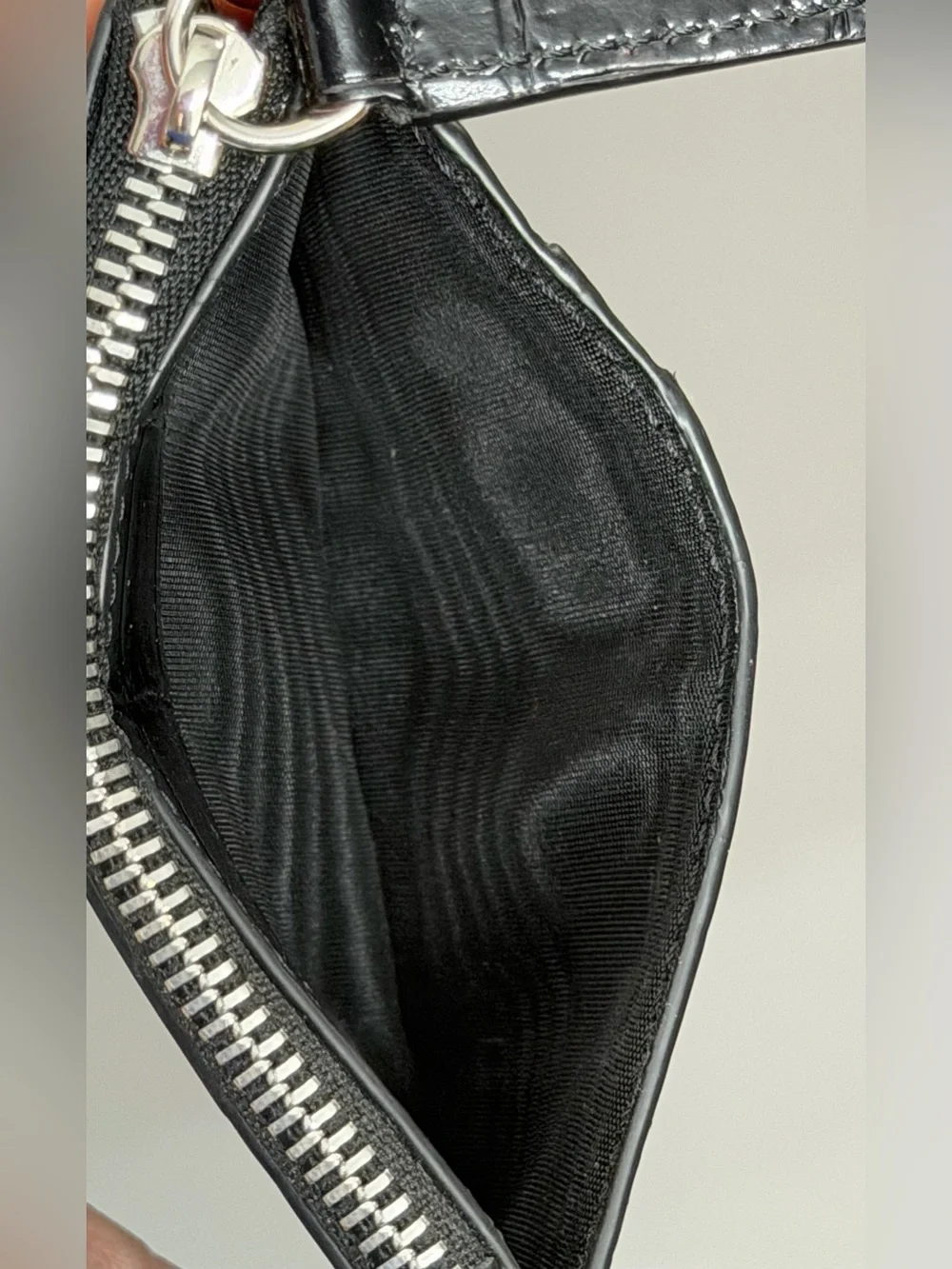 Versace black croc medusa biggie zipper card holder - Picture 7 of 8